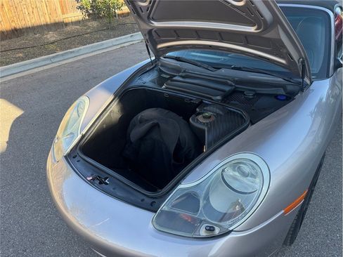 Used 2001 Porsche 911 Cabriolet image 18