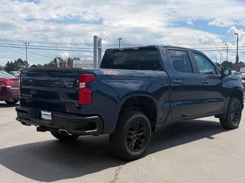 Used 2019 Chevrolet Silverado 1500 Custom Trail Boss w/ Custom Convenience Package AWD/4WD image 7