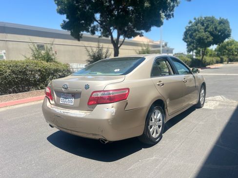 Used 2007 Toyota Camry XLE FWD image 7