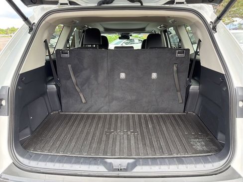 Used 2024 Toyota Grand Highlander AWD image 19
