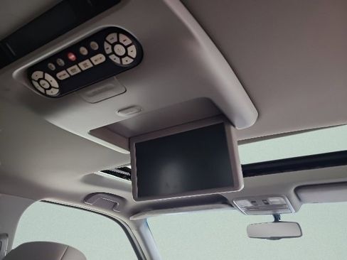 Used 2011 Honda Pilot Touring image 21
