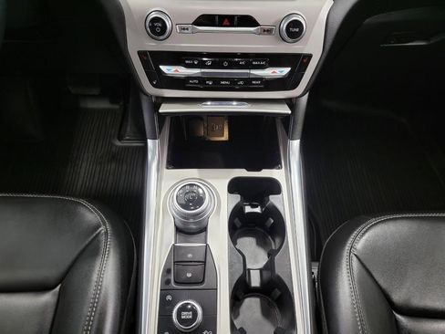 Used 2023 Ford Explorer XLT w/ Equipment Group 202A image 11