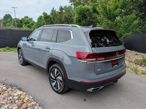 Certified 2025 Volkswagen Atlas SEL AWD/4WD image 3