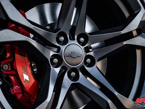 Used 2017 Chevrolet Camaro SS image 4