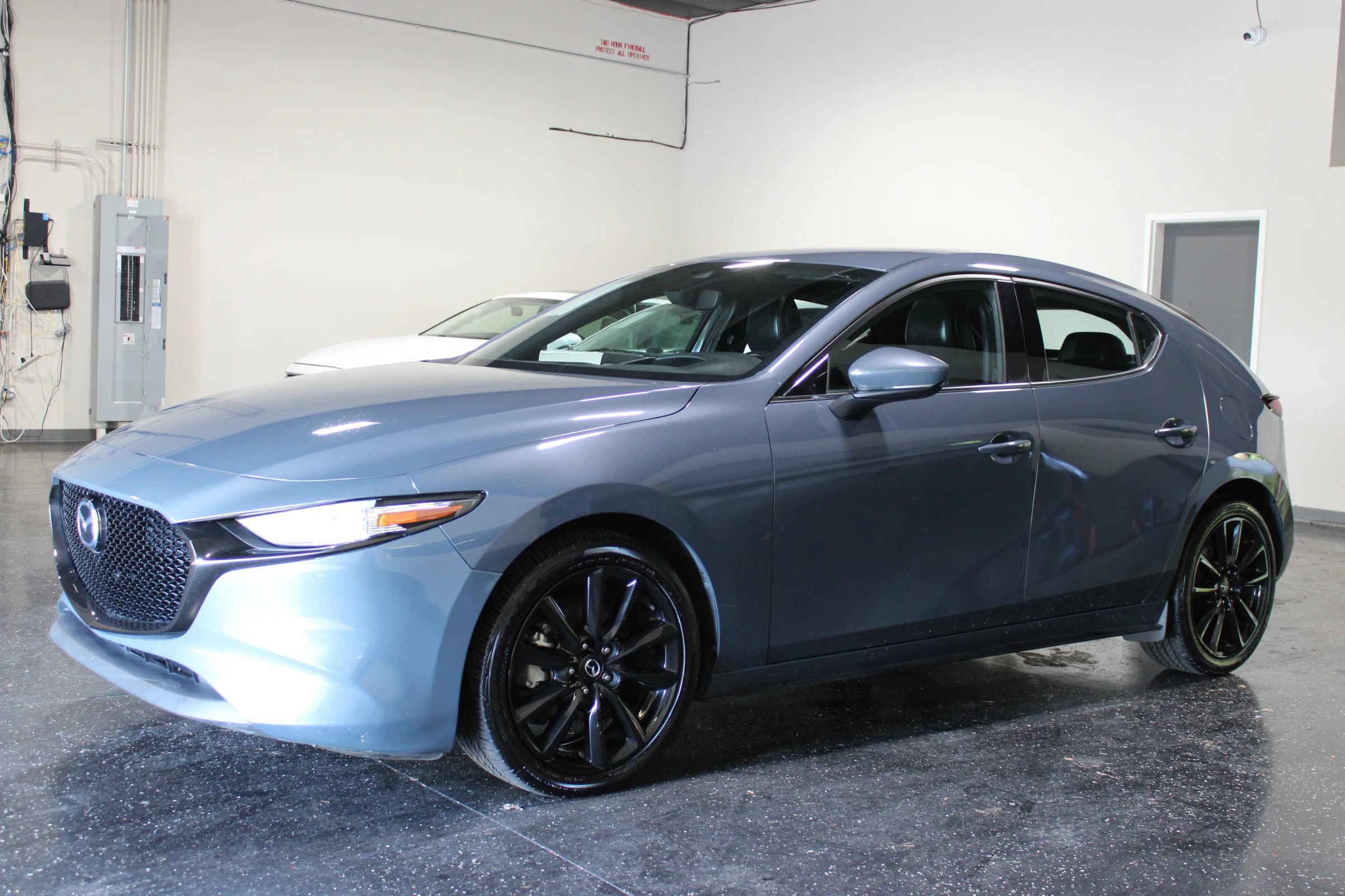 Used 2021 MAZDA MAZDA3 s FWD image 6