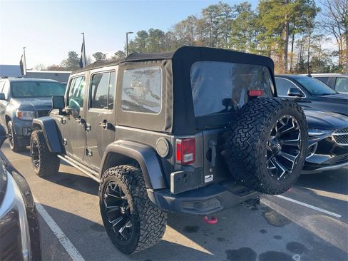 Used 2017 Jeep Wrangler Unlimited Rubicon image 6