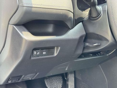 Used 2024 Toyota RAV4 XLE FWD image 9