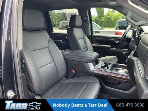 Used 2025 GMC Sierra 2500 SLT w/ SLT Premium Package AWD/4WD image 25