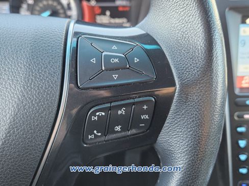 Used 2017 Ford Explorer Limited w/ Class II Trailer Tow Package image 20