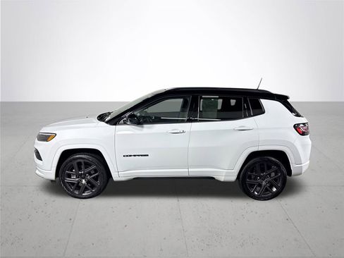 Certified 2025 Jeep Compass Limited w/ High Altitude Package AWD/4WD image 10