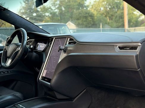 Used 2017 Tesla Model X 100D image 12