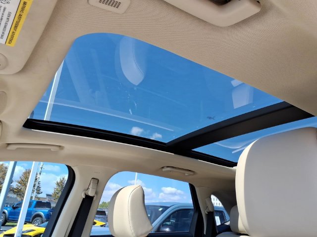 Used 2024 Ford Edge SEL w/ Convenience Package AWD/4WD image 16