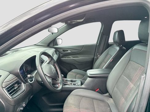 Used 2023 Chevrolet Equinox RS FWD image 9