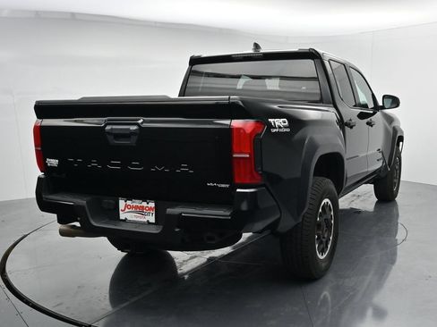 Used 2024 Toyota Tacoma TRD Off-Road AWD/4WD image 6