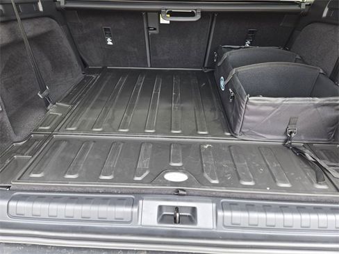 New 2025 Land Rover Discovery S image 22