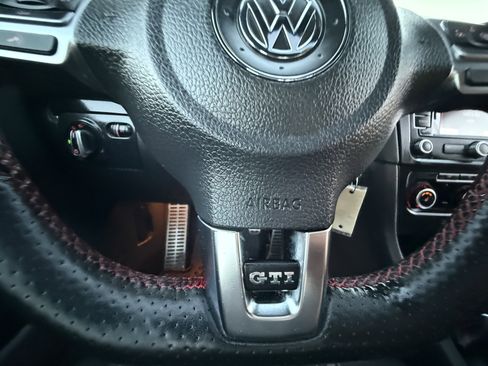 Used 2011 Volkswagen GTI 4-Door image 25