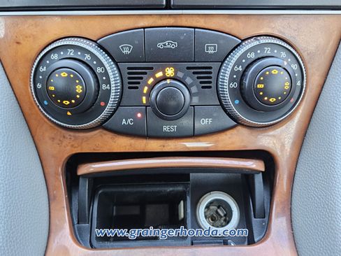 Used 2006 Mercedes-Benz SL 500 image 16