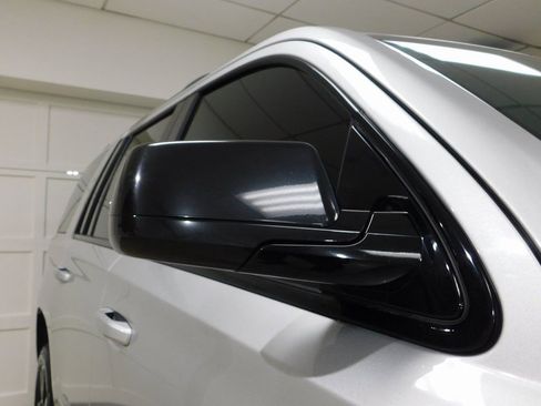 Used 2018 Chevrolet Tahoe Premier image 9