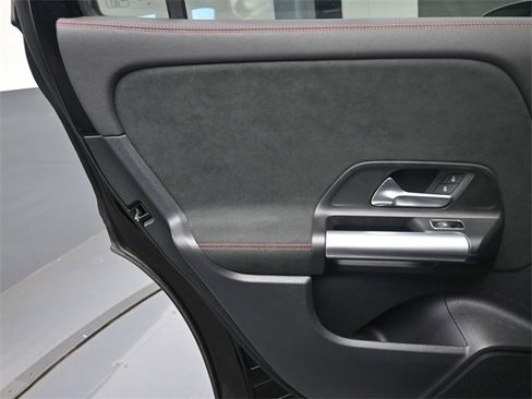 Used 2025 Mercedes-Benz GLA 250 image 22