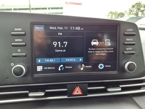 Used 2024 Hyundai Elantra SE image 6