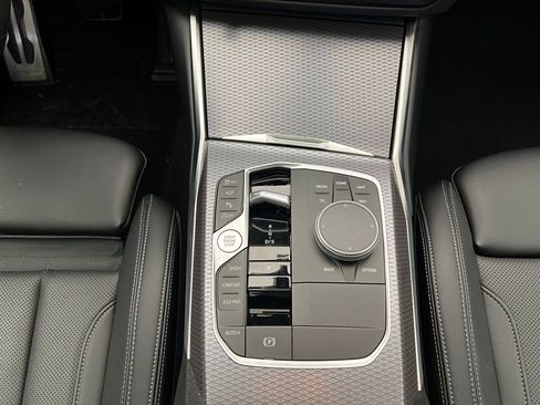 Used 2025 BMW M340i image 11