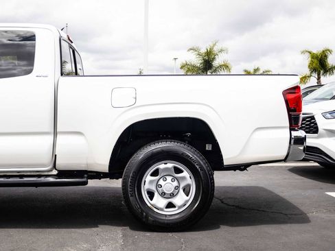 Used 2021 Toyota Tacoma SR5 RWD image 6
