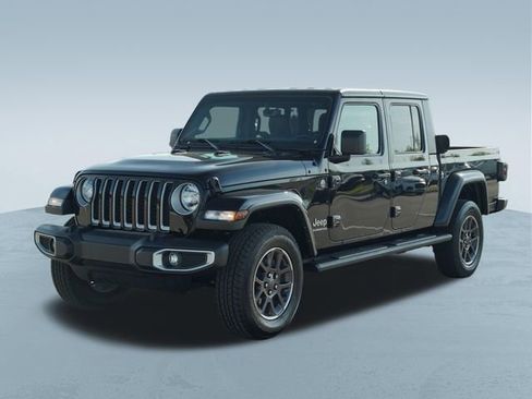 Used 2022 Jeep Gladiator Overland w/ Popular Equipment Package AWD/4WD image 3