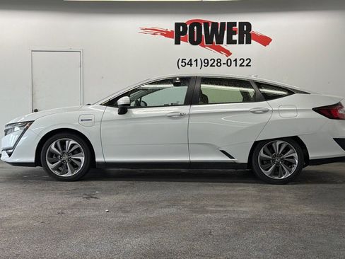 Used 2020 Honda Clarity Touring image 6