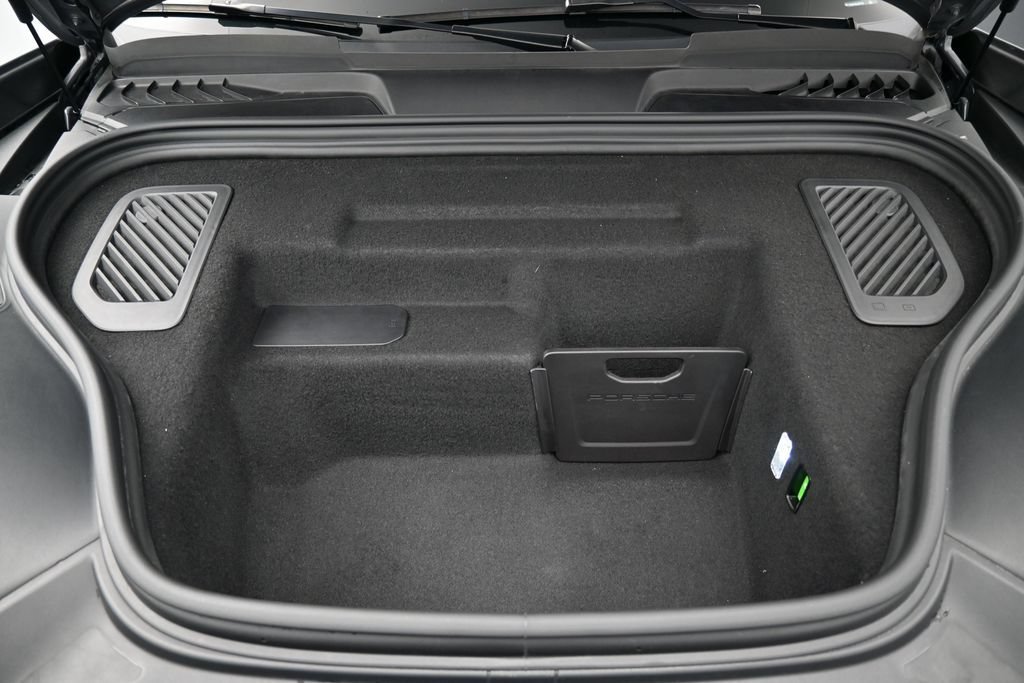Certified 2025 Porsche Macan 4 Electric AWD/4WD image 41