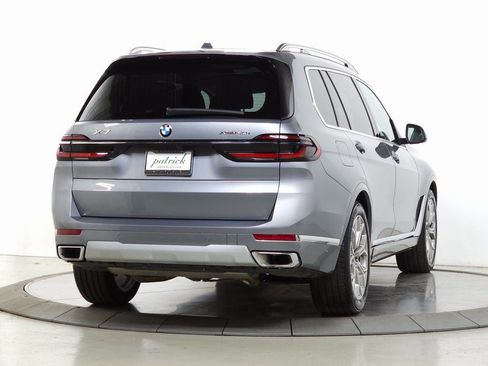 Used 2025 BMW X7 xDrive40i w/ Parking Assistance Package AWD/4WD image 12