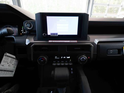New 2026 Toyota 4Runner SR5 AWD/4WD image 17
