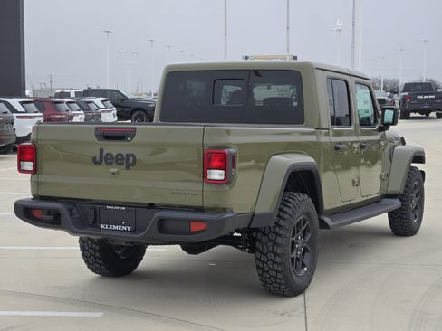 New 2026 Jeep Gladiator Sport image 5