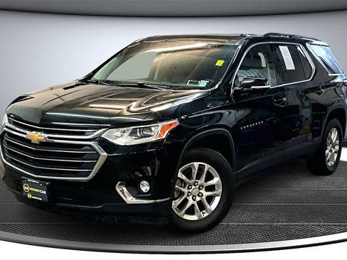 Used 2019 Chevrolet Traverse LT image 3