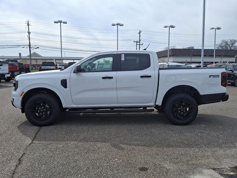 New 2025 Ford Ranger XLT w/ Equipment Group 301A High AWD/4WD image 11