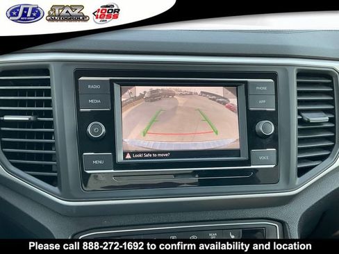 Used 2023 Volkswagen Atlas SE image 17