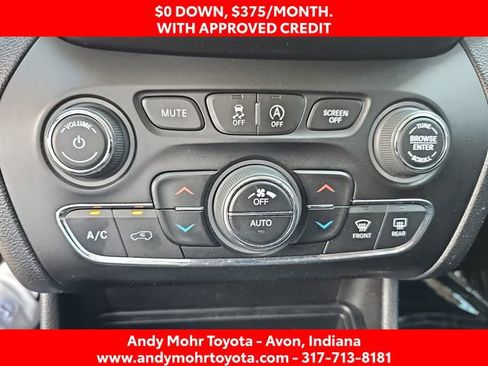 Used 2020 Jeep Cherokee Trailhawk w/ Cold Weather Group AWD/4WD image 23