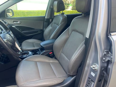 Used 2017 Hyundai Santa Fe FWD image 14