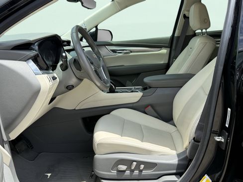 Used 2021 Cadillac XT5 Premium Luxury image 26