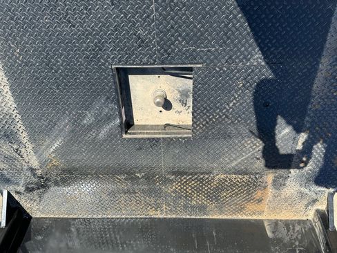 Used 2001 Chevrolet Silverado 1500 LS w/ Off-Road Skid Plate Pkg image 12