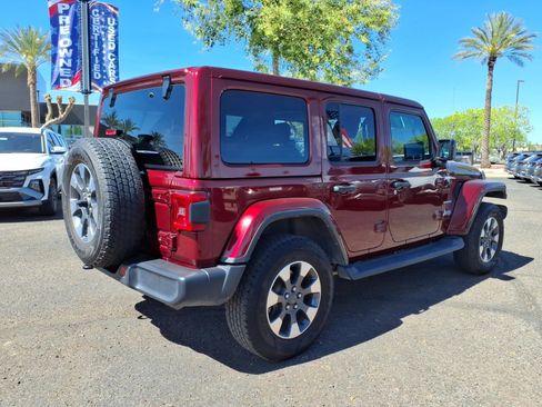 Used 2021 Jeep Wrangler Unlimited Sahara AWD/4WD image 5