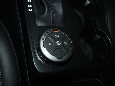 Used 2025 Ford Bronco Outer Banks AWD/4WD image 16