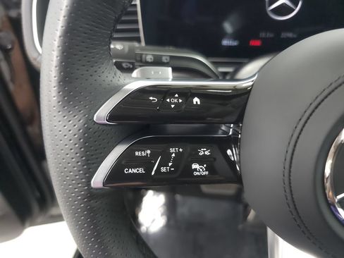 Used 2026 Mercedes-Benz GLS 450 4MATIC image 11