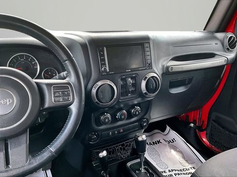 Used 2015 Jeep Wrangler Unlimited Sport AWD/4WD image 6