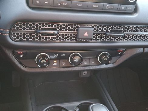 Certified 2025 Honda HR-V Sport image 16