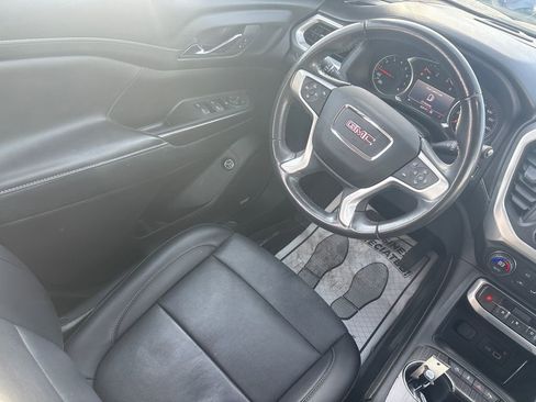 Used 2021 GMC Acadia SLT w/ Elevation Edition image 14