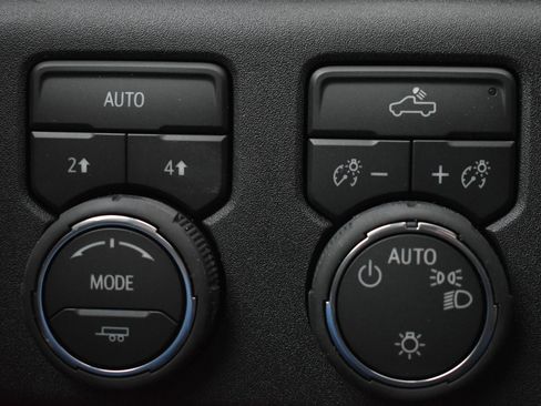 New 2026 Chevrolet Silverado 1500 LT image 18