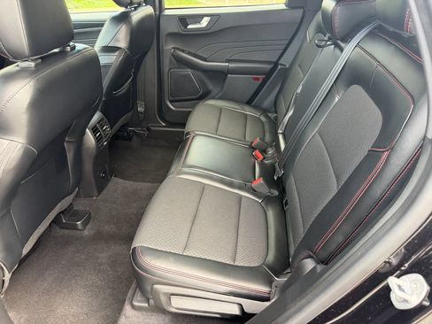Used 2023 Ford Escape ST-Line Select AWD/4WD image 20