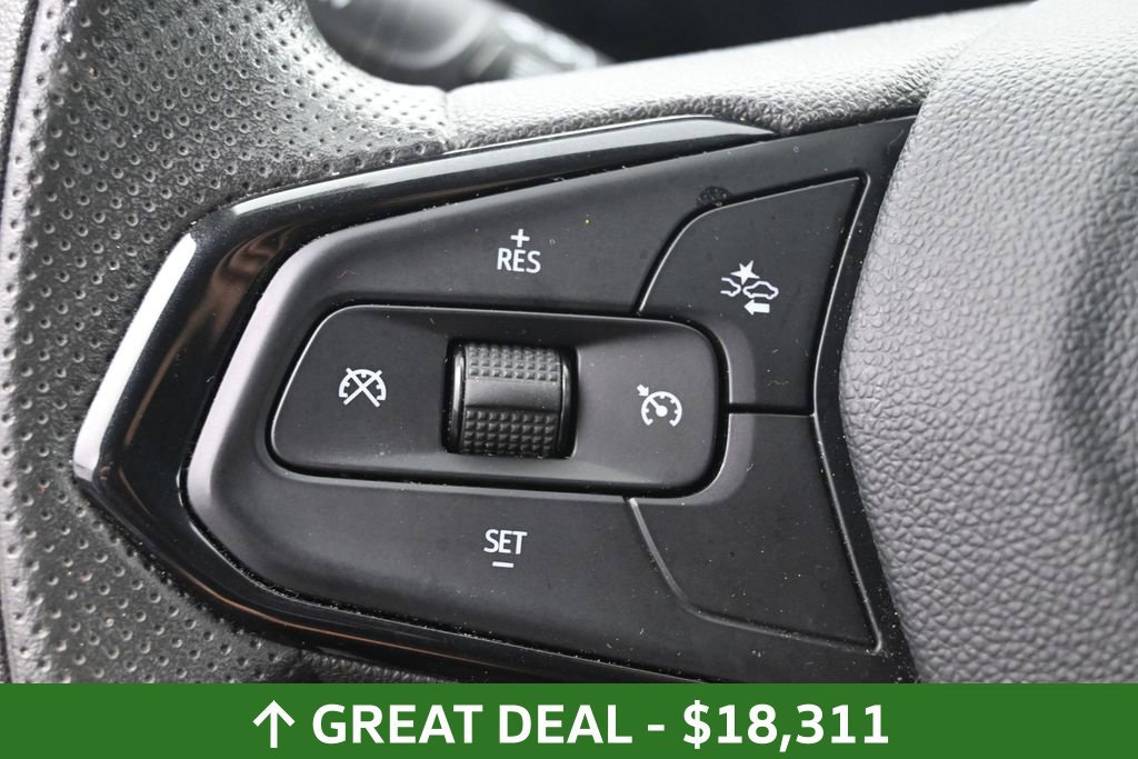Used 2025 Chevrolet Trax LT FWD image 20