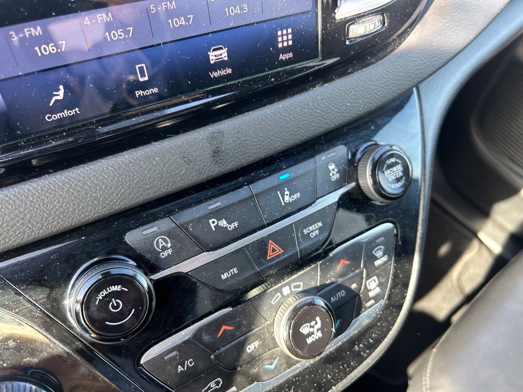 Used 2025 Chrysler Pacifica Select FWD image 14