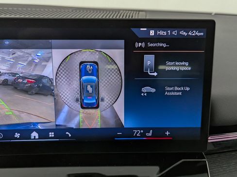 Used 2025 BMW 530i xDrive w/ Executive Package image 23